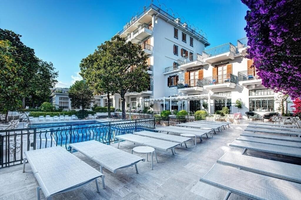 Фото Majestic Palace 4*