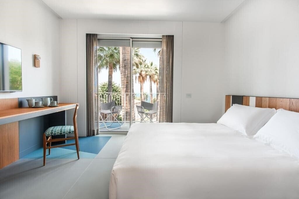 Отель So' Lifestyle Hotel 4*