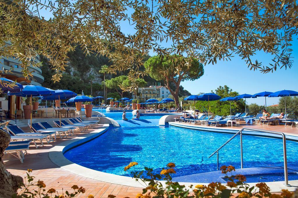Готель Hilton Sorrento Palace 4*
