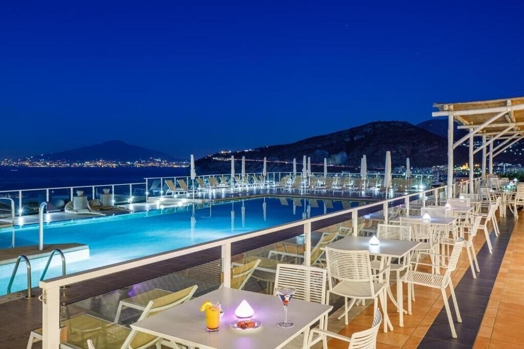 Готель Art Hotel Gran Paradiso 4*