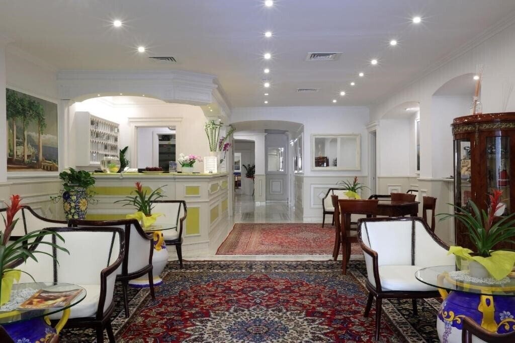 Картинка Hotel Astoria Sorrento 4*