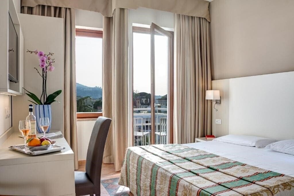 Фото Caravel (Sant' Agnello) 4*