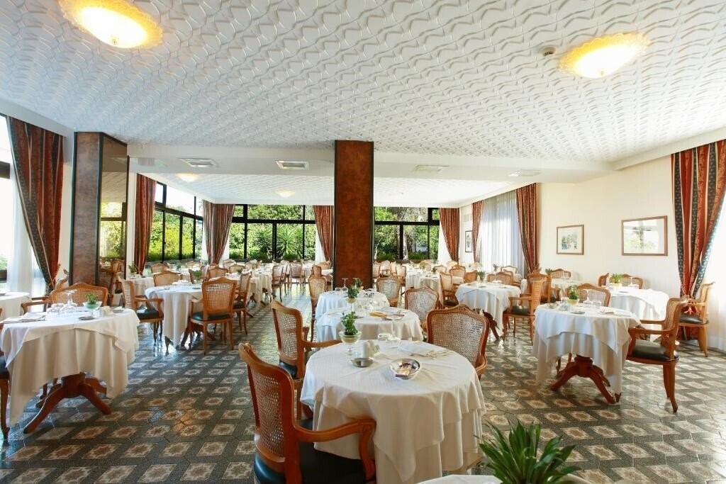Картинка Caravel (Sant' Agnello) 4*