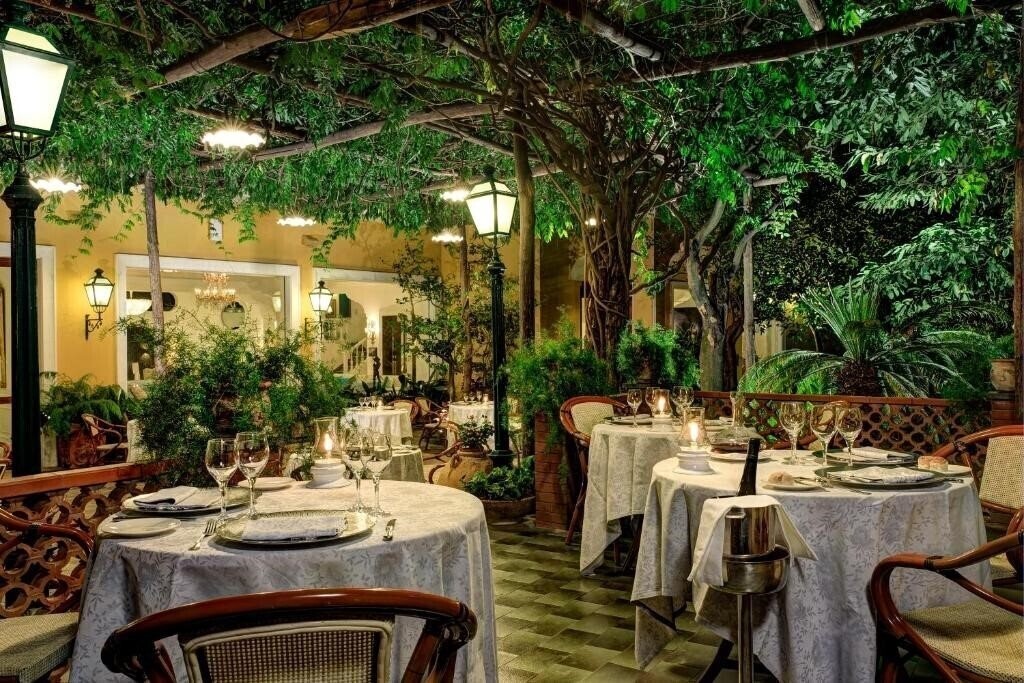 Фотография Grand Hotel De La Ville 4*