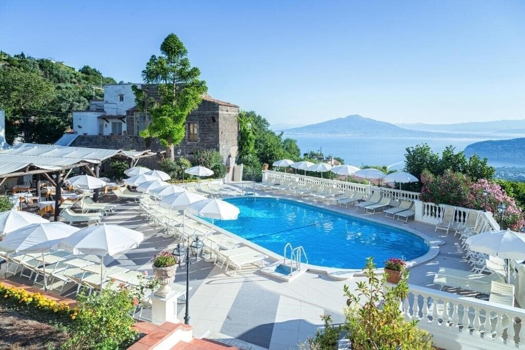Готель Jaccarino (Sant'Agata Sui Due Golfi) 4*