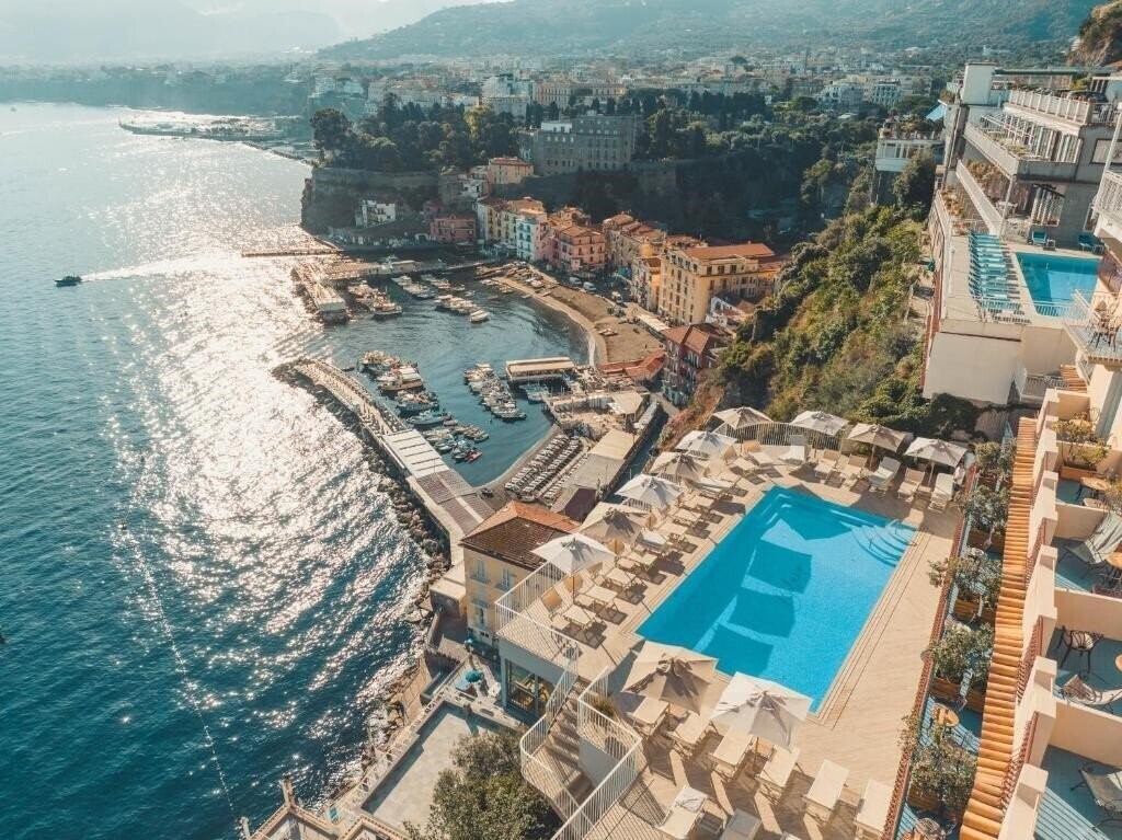 Готель Hotel Belair Sorrento 4*