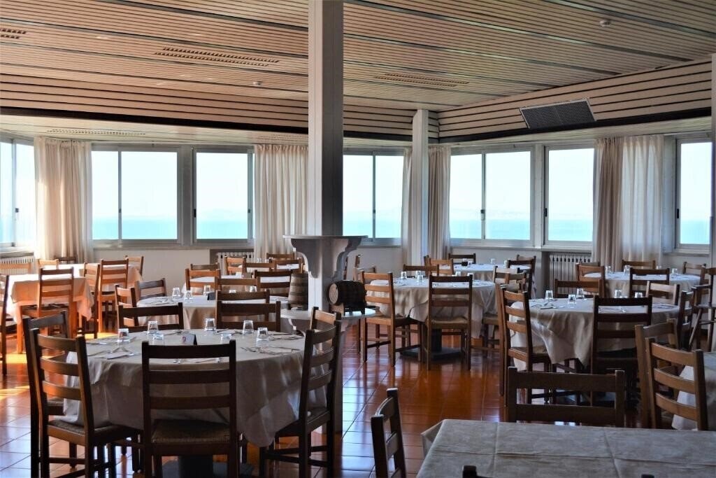 Фото Hotel Dania 3*