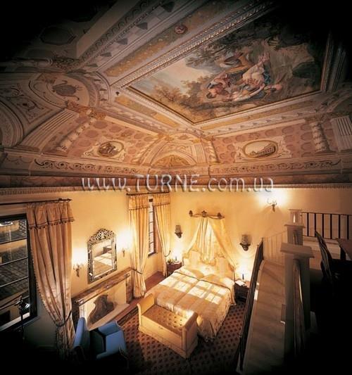 Отель Continental 4*