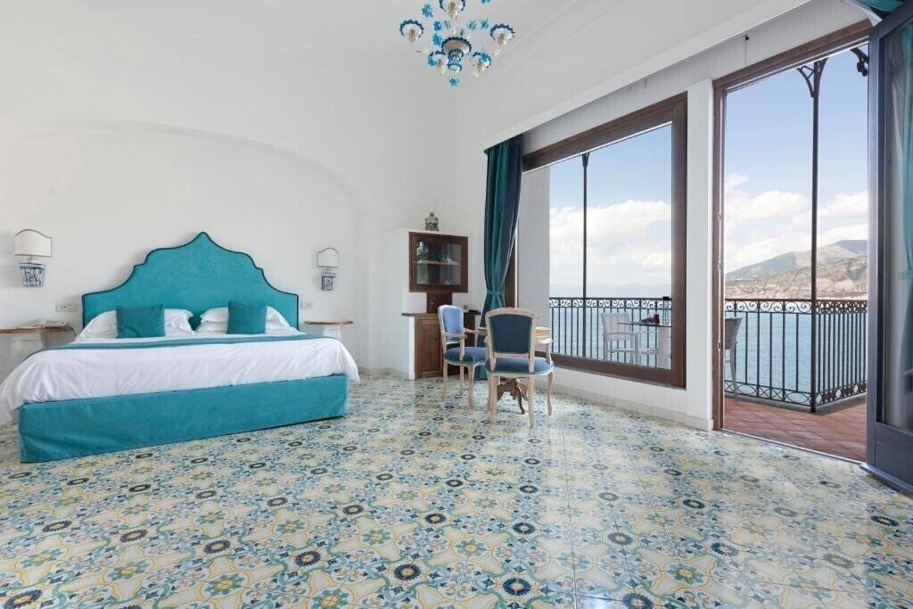 Готель La Tonnarella Hotel Sorrento 4*