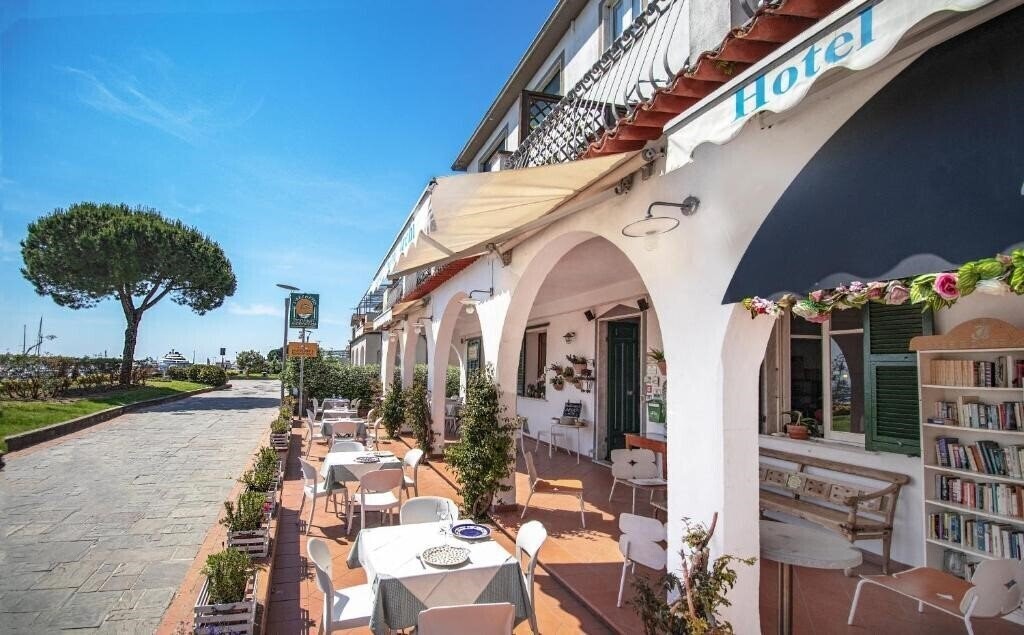 Готель Hotel Sette Archi 3*