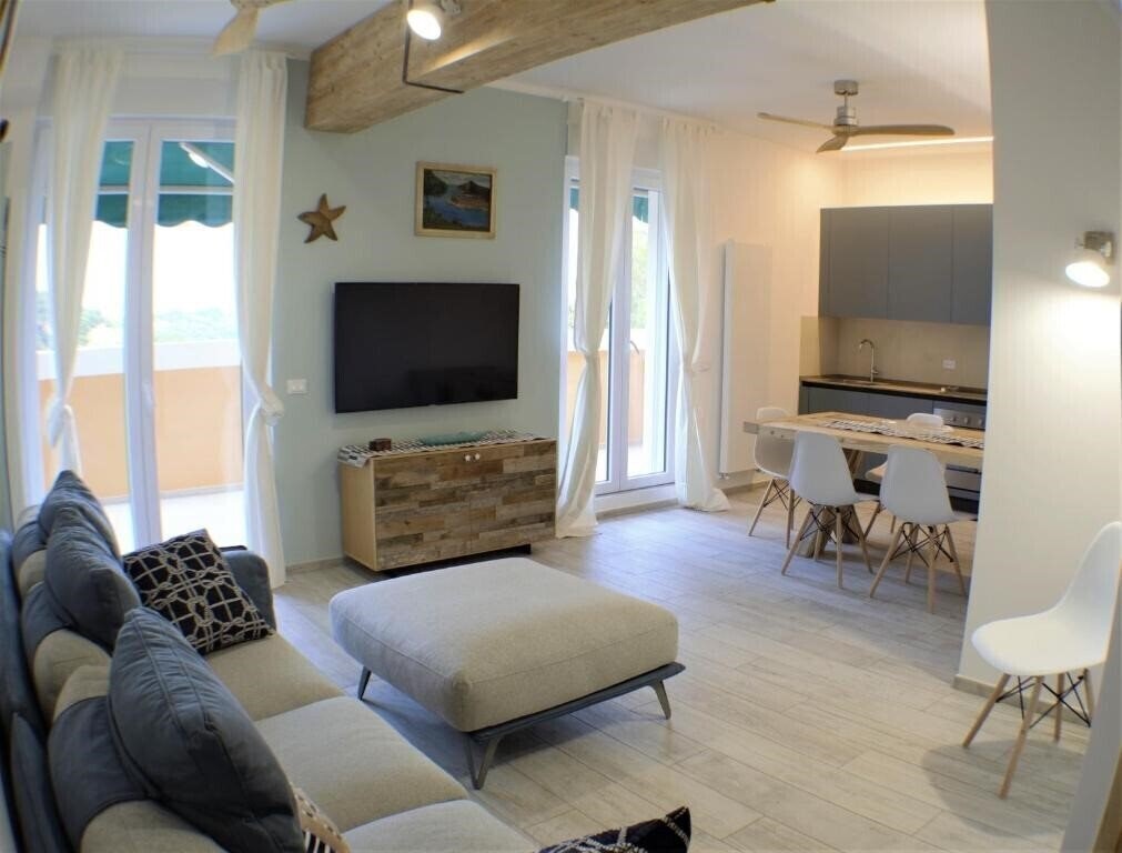 Готель Casemaggi Beach House Terrace (Portovenere) 4*