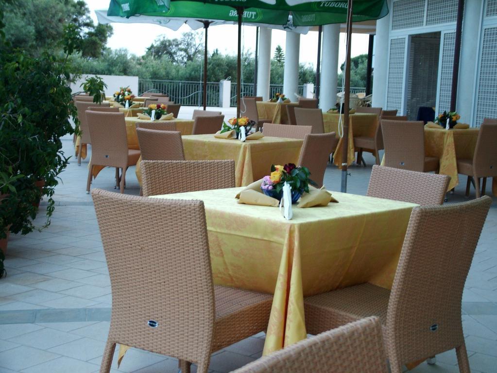 Фотографія Elaia Grand Hotel 3*