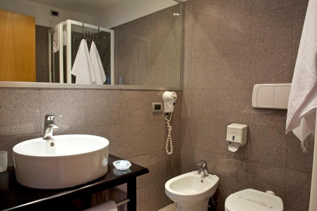 Фотографія Albergo Mediterraneo Hotel 4*