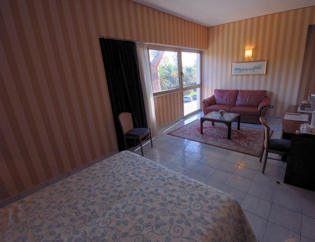 Зображення Hotel Lapprodo, Bb (Террачина) 4*