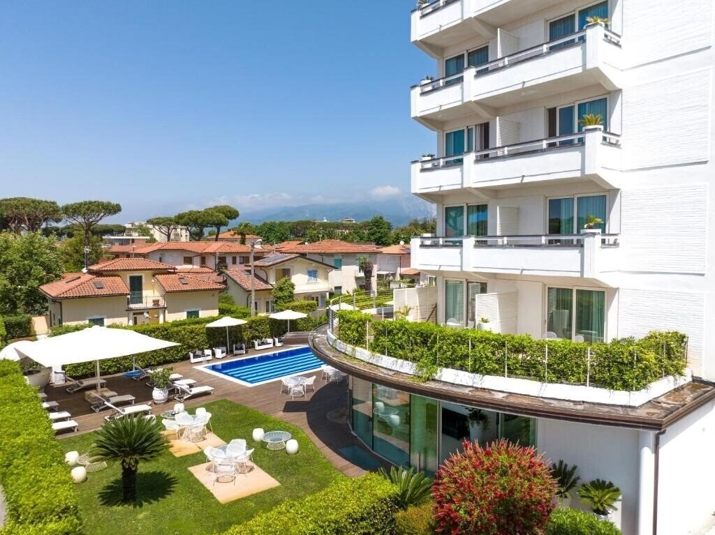 Готель Mondial Resort & SPA (Marina di Pietrasanta) 4*