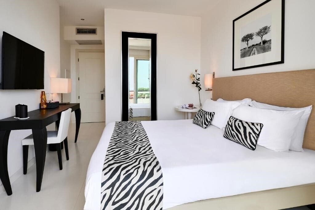 Картинка Mondial Resort & SPA (Marina di Pietrasanta) 4*