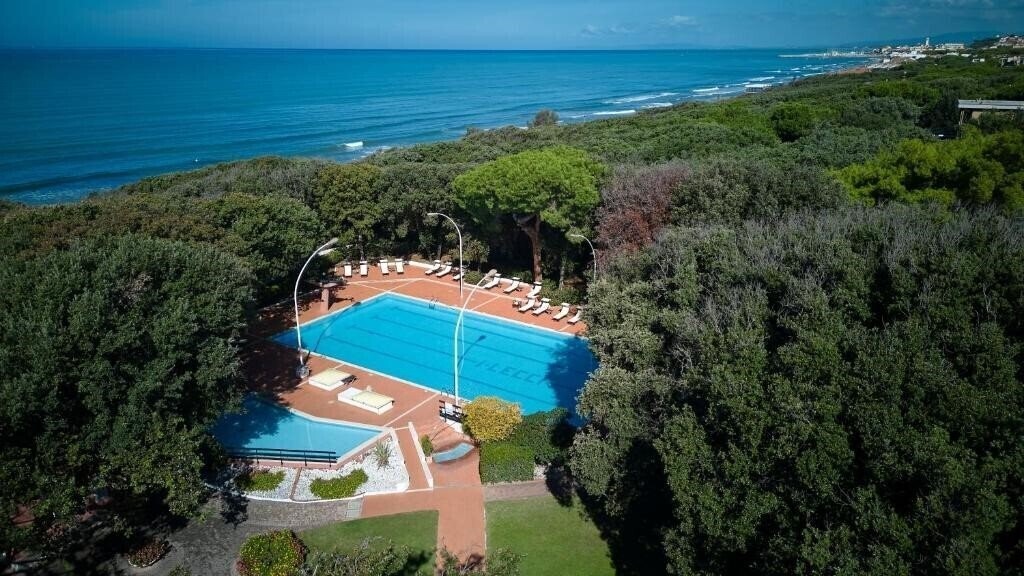Картинка Park Hotel I Lecci (San Vincenzo) 4*