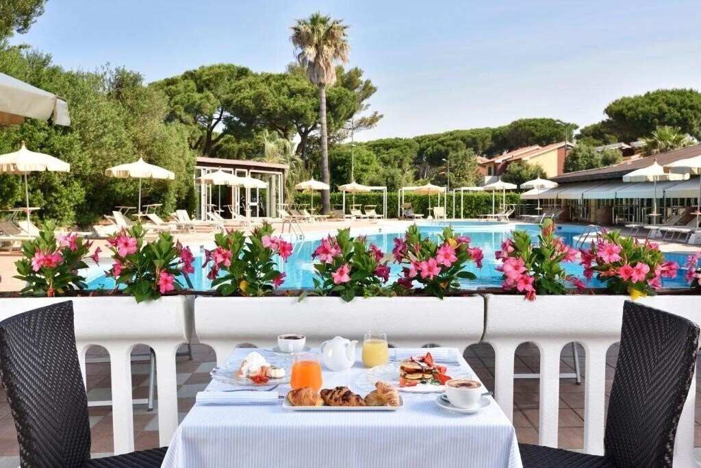 Фотографія Marinetta Park Hotel Marina di Bibbona 4*