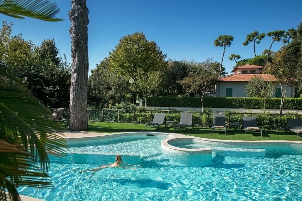 Фото Hotel St.Mauritius (Forte Dei Marmi) 4*