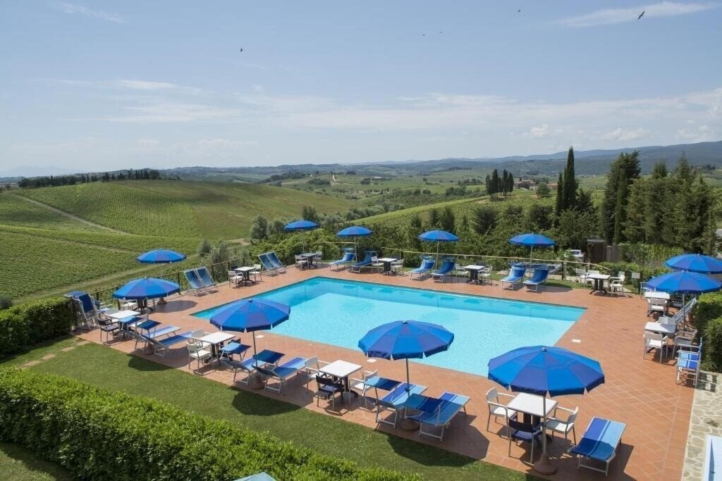 Отель Hotel Belvedere Di San Leonino 4*