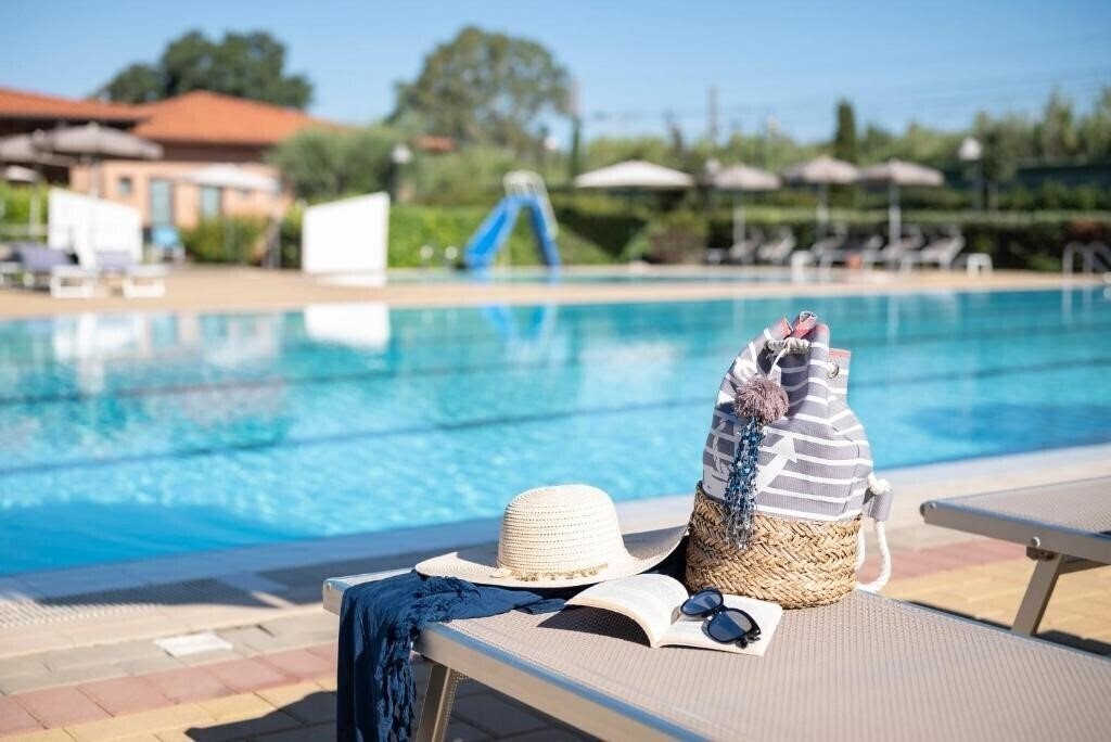 Готель Villaggio Il Girasole (Follonica) 4*