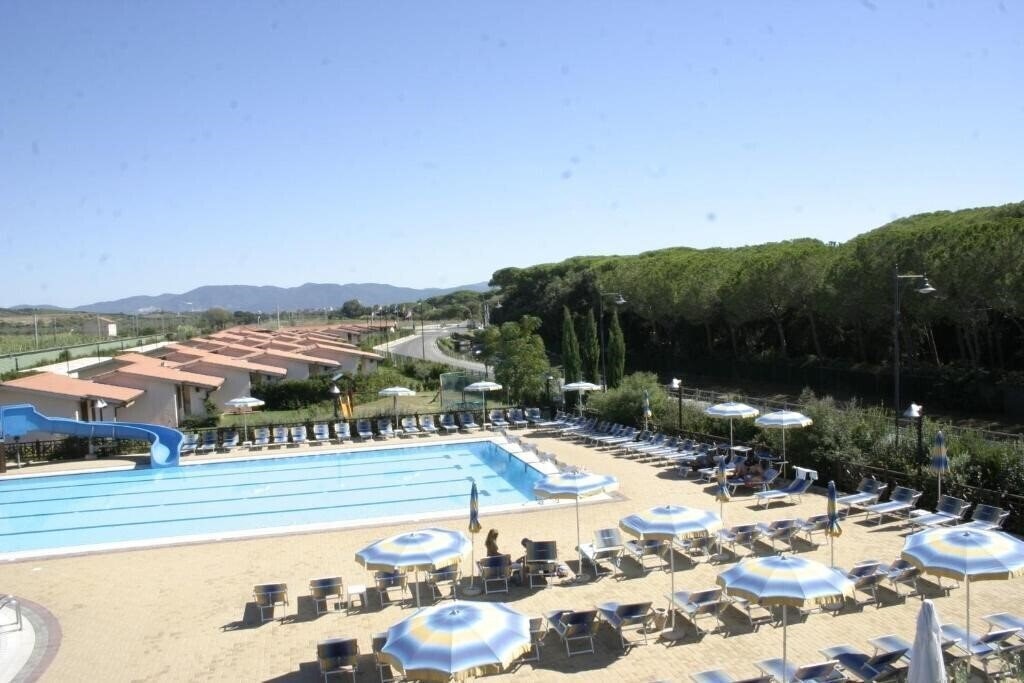 Фотографія Villaggio Il Girasole (Follonica) 4*