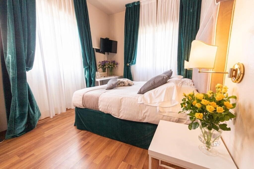 Фото Viscardo Hotel (Forte Dei Marmi) 4*