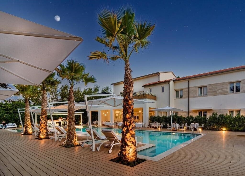 Фото Hotel Miramonti (Forte Dei Marmi) 4*