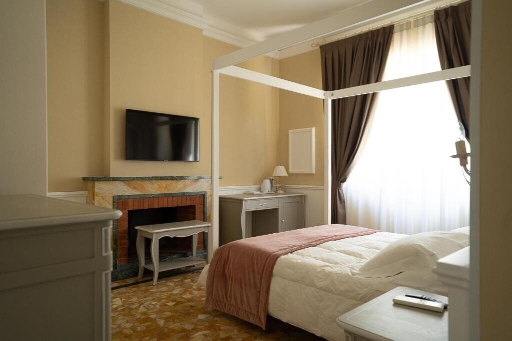 Фото Hotel Bellonda (Forte Dei Marmi) 4*