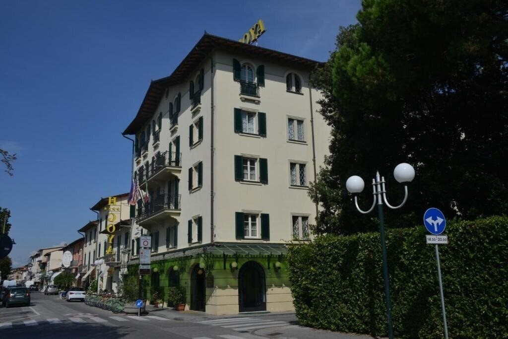 Картинка Goya (Forte Dei Marmi) 4*