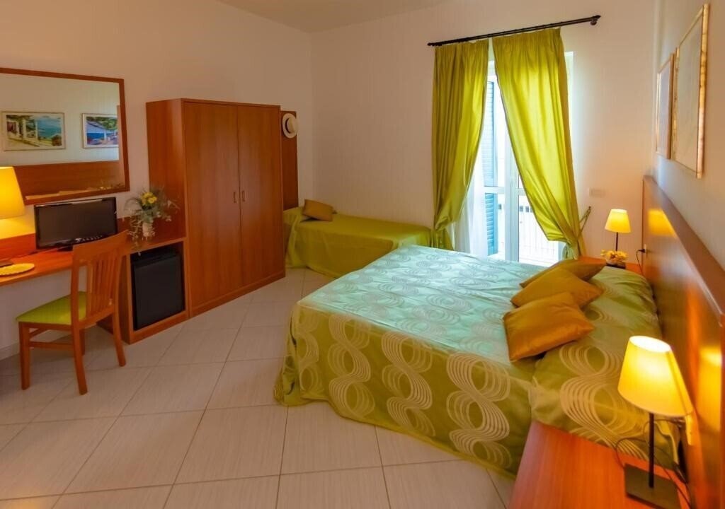 Картинка Solaria 4*