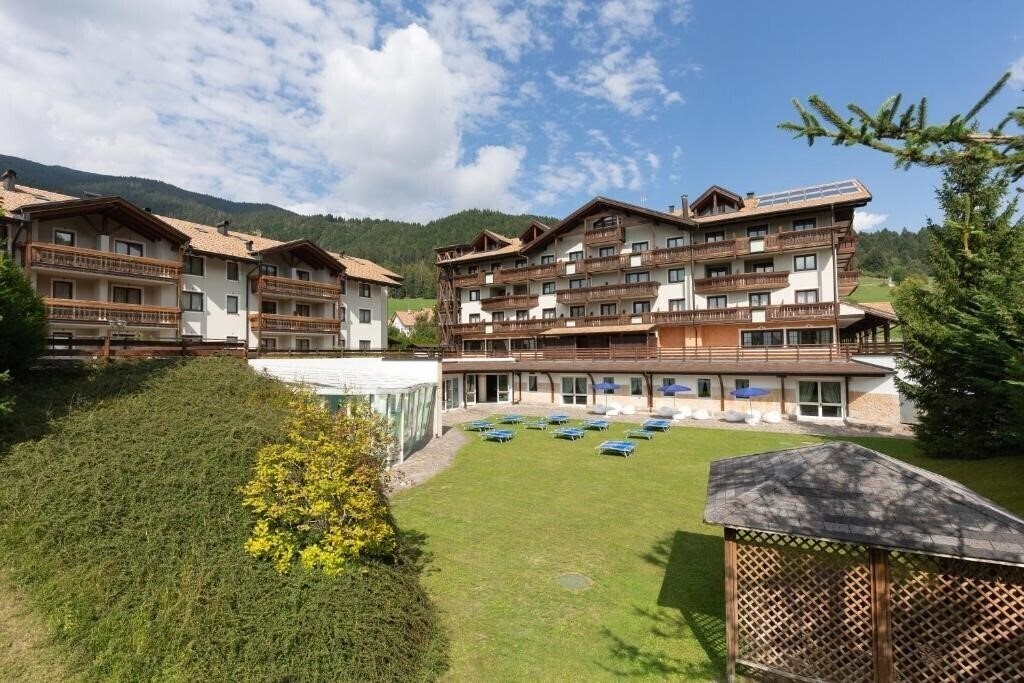 Готель Blu Hotel Golf 4*