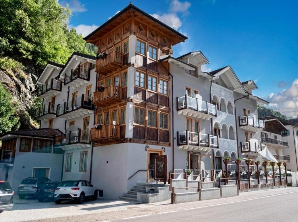 Отель Arcangelo Pellizzano 3*