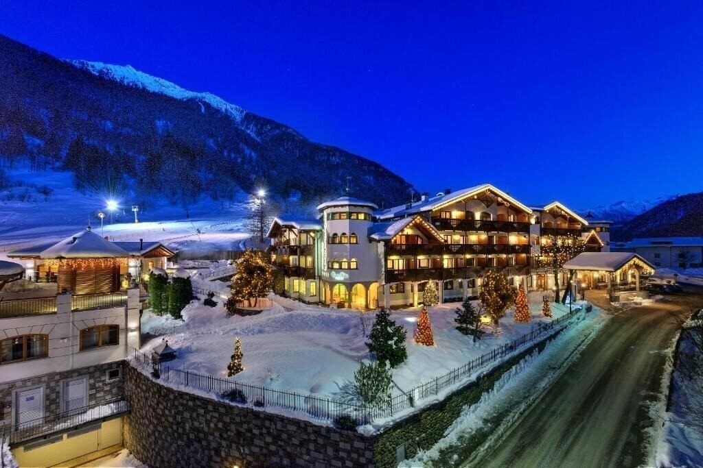 Отель Kristiania Pure Nature & SPA 4*