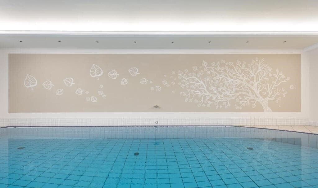 Фотографія Park Hotel Bellevue Dobbiaco 4*