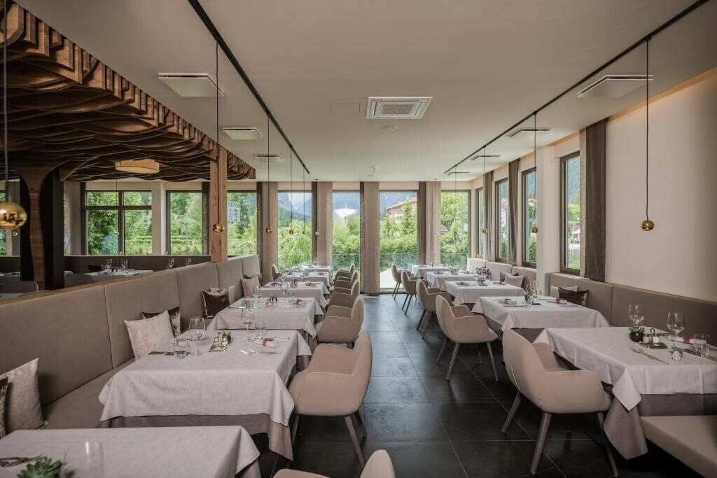 Зображення Park Hotel Bellevue Dobbiaco 4*