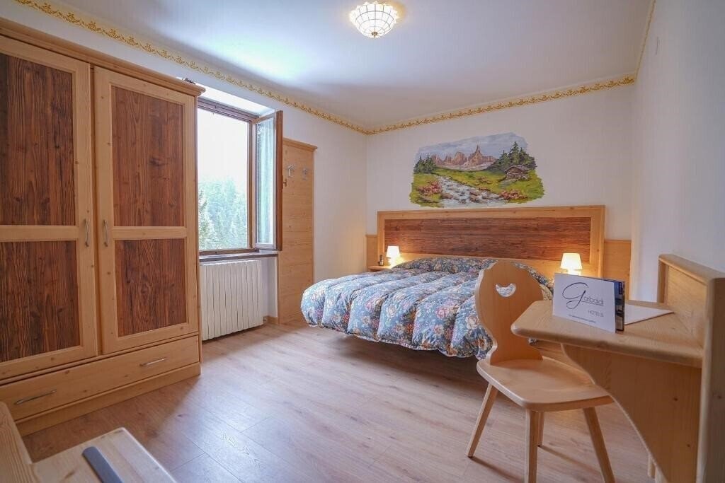 Готель GH Fratazza 4*