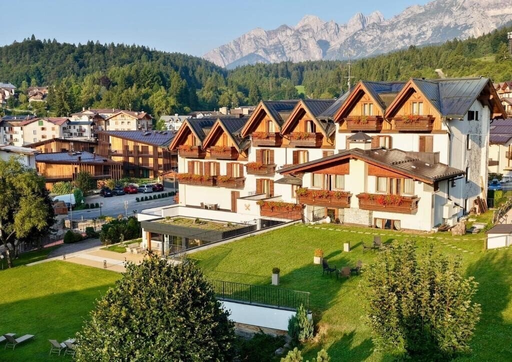 Отель Il Piccolo Dolomiti Andalo Resort 4*