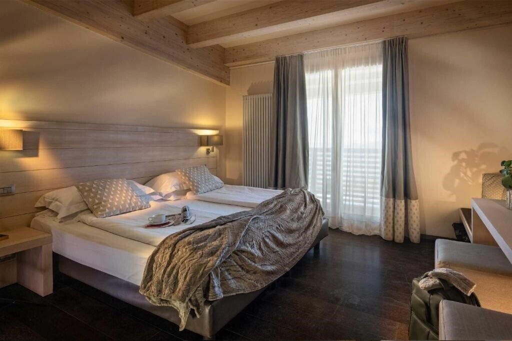Фото Brenta Dolomites 4*