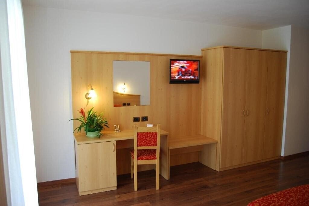 Картинка Hotel Garni Arnica Molveno 3*