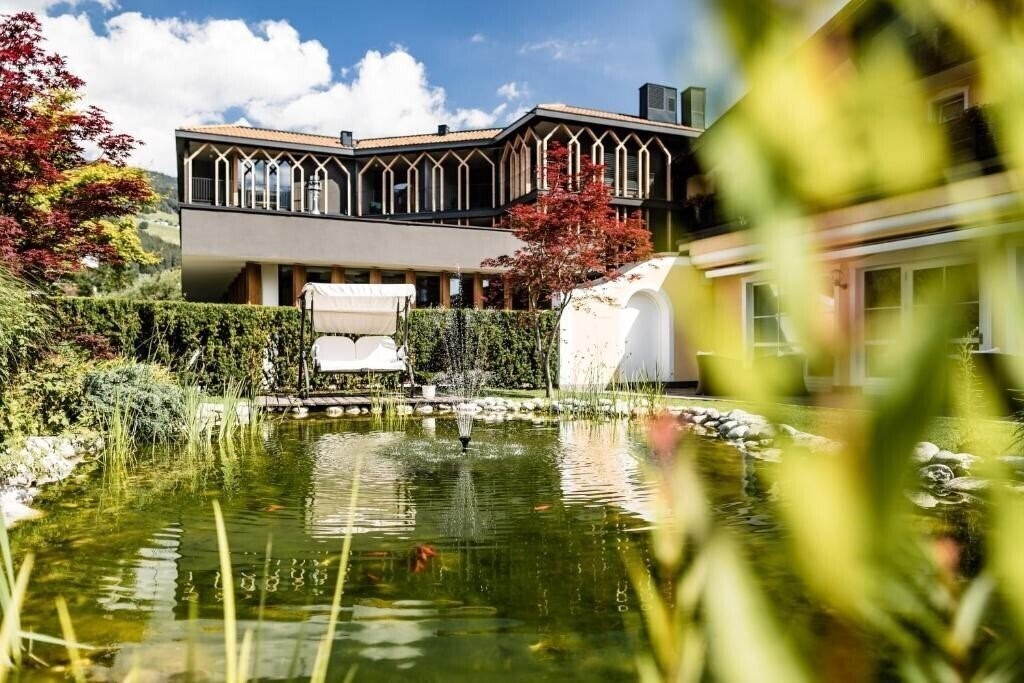 Отель Engels Park Vipiteno 4*