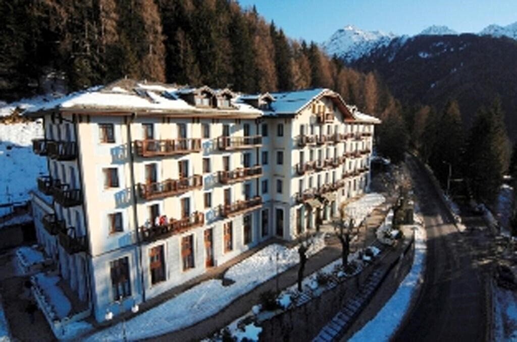 Картинка Palace Pontedilegno 3*
