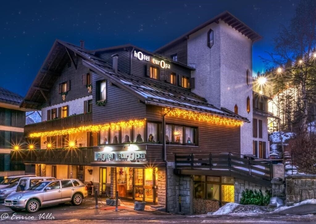 Отель Europa Madonna Di Campiglio 3*