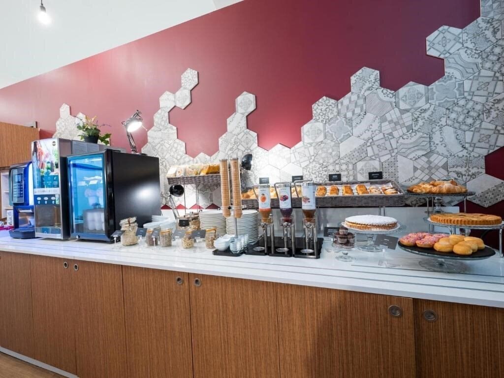 Картинка B&B Hotel Trieste 3*