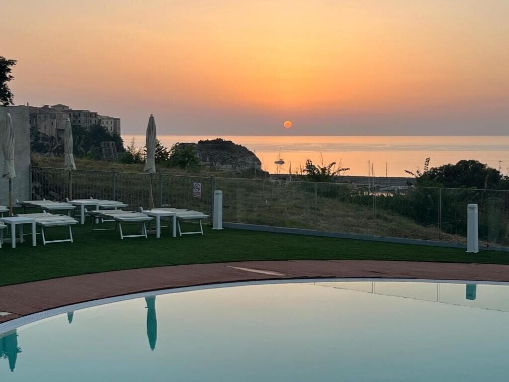 Фото Residence New Paradise Tropea 3*