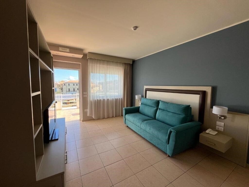 Отель Mediterranean Boutique Hotel 3*