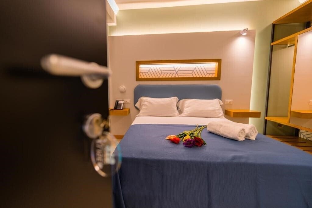 Картинка Eliseo Palace Tropea 4*