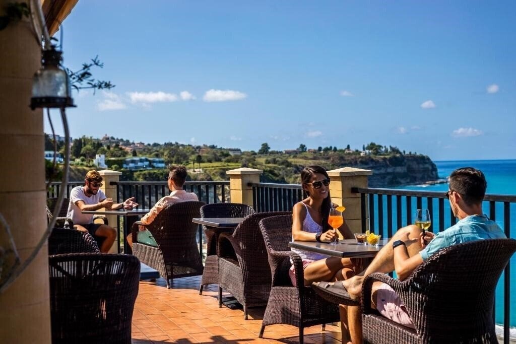 Готель Hotel Rocca Della Sena 4*