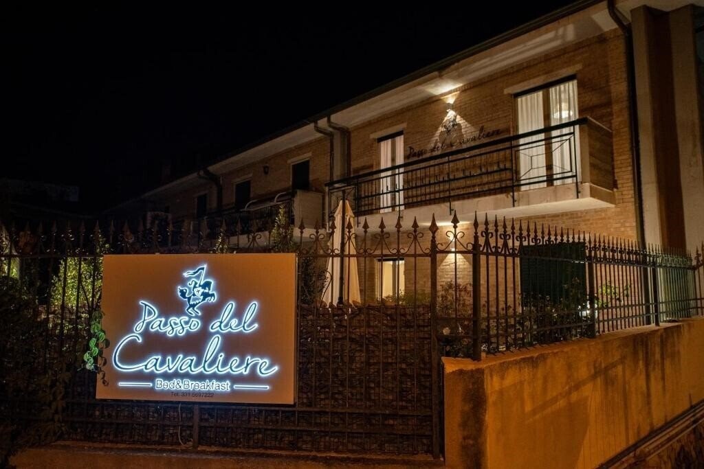 Отель Passo Del Cavaliere 4*