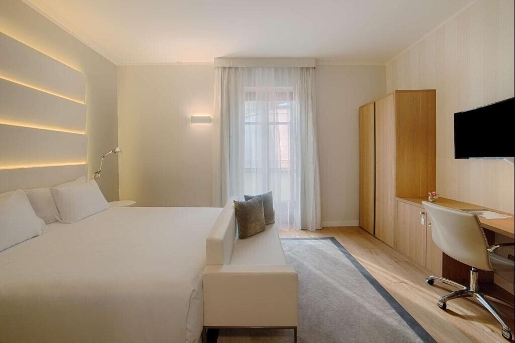 Фотографія Nh Santo Stefano 4*